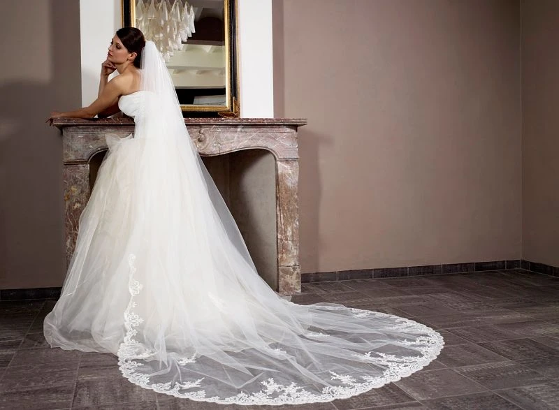 Sluier Met Italiaanse Kant S115-300/1/MED | Poirier - Afbeelding 2