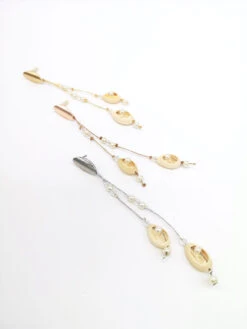 Forever & Eva O202L Lange Schelp Oorbel